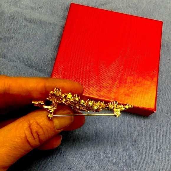 Vintage Gold Plated & Crystal Christmas Tree Brooch - Picture 2 of 5